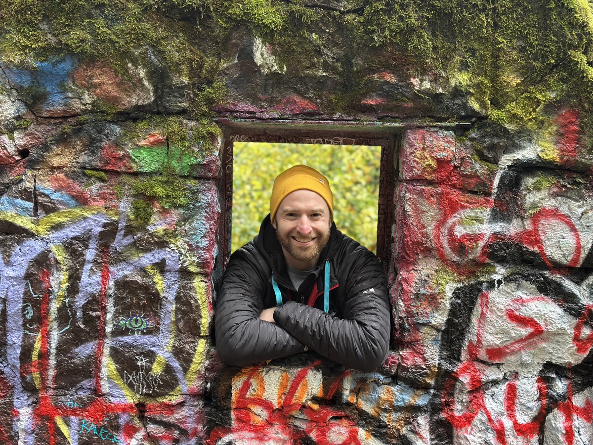 Finding the colorful route
